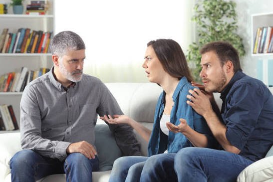 siblings dividing caregiving responsibility